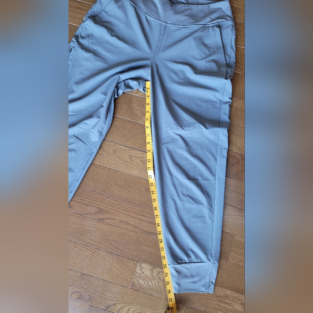 Patagonia Happy Hike Studio Pant. Size M. - Picture 4 of 14